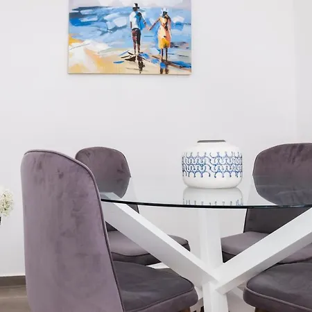 Penthouse Apartment 2 Bedrooms Paradise Beach Front * Vokolidha