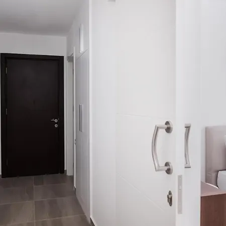 Apartment Penthouse Apartment 2 Bedrooms Paradise Beach Front Vokolidha